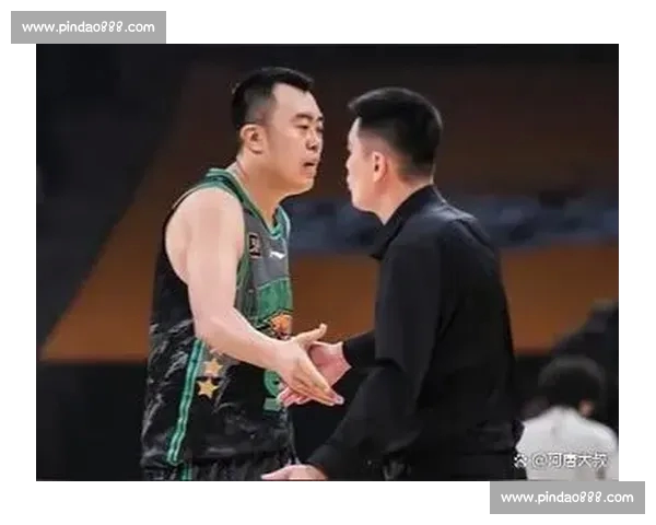 高清篮球直播全程跟踪精彩赛事即时更新让你不错过每一场精彩对决 - 副本 (15) - 副本 - 副本